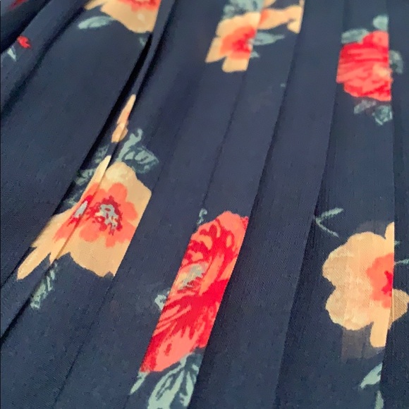 Blouse - Picture 3 of 4